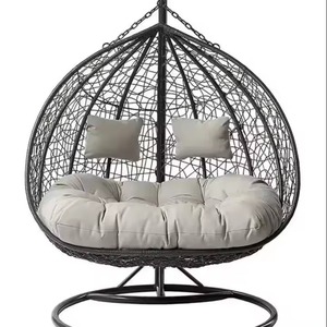 Chaise balançoire de patio pour adultes de jardin en rotin et osier intérieur/extérieur avec support en métal pour la maison ou le jardin - Product Image 2