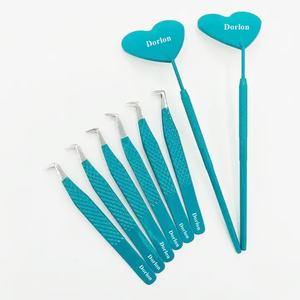 Dorlon DB-ELT-036665-123 pince à cils en acier inoxydable revêtue de couleur bleu ciel Emballage de cils professionnel avec logo personnalisé - Product Image 1