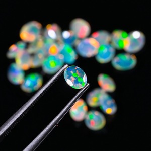 Ópalo Etíope 100% Natural de Alta Calidad, Hermosa Forma Ovalada Facetada de 4x6 mm, Gema Suelta con Cambio de Color para Joyería Blanca - Product Image 6