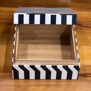Caja de almacenamiento multiusos blanca y negra con textura suave incrustaciones de hueso Chevron diseño decorativo recuerdo joyero - Product Image 6