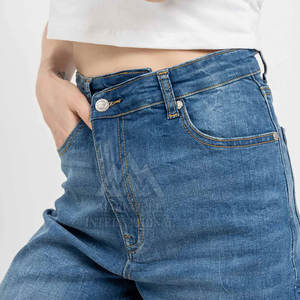 กางเกงยีนส์ขาสั้นสั่งตัดแบบใหม่ สีพื้น ผลิตในปากีสถาน กางเกงยีนส์ขาสั้นสำหรับผู้หญิง ผลิตในปากีสถาน - Product Image 5