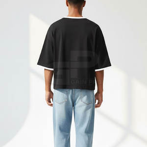 Chemise à coupe décontractée et courte pour homme, conçue pour les looks superposés et les tenues à porter seules - Product Image 4