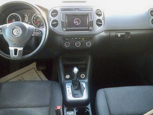 Volkswagen Tiguan Limited S 4Motion 4dr SUV AWD 2017 Ligeramente Usado (2.0L 4 cilindros Turbo 6A) - Product Image 4