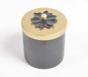 Tarro metálico Noir hecho a mano con tapa con motivo floral Fabricante Mayorista venta directa de fábrica - Product Image 2