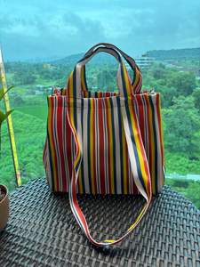 Bolsa de Compras de Nailon Reciclado con Cierre Reutilizable, Personalizable, Ecológica, con Rayas y Logotipo Personalizado, Bolsas de Playa de Alta Calidad - Product Image 3