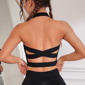 ชุดโยคะออกกำลังกายแบบไร้ตะเข็บเอวสูง คอ halter แห้งเร็ว ระบายอากาศดี ชุดวิ่งออกกำลังกาย ด้านหลังมีโลโก้ ด้านหน้าลายเรียบ - Product Image 4