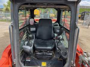 Solución de Construcción de Alto Rendimiento con Bomba para Cargadora Compacta de Orugas SVL75 2WD 2021 - Product Image 2