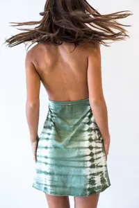 Robe d'été tendance en rayonne tie-dye pour femmes, tunique courte spaghetti dos nu avec col en V, sans manches, robe d'été et de plage - Product Image 5