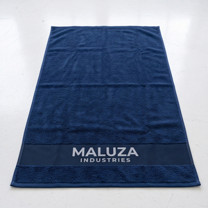 MALUZA INDUSTRIES Serviette de Bain de Luxe Bleue avec Logo Brodé Personnalisé, Serviette de Sport et de Gym à Séchage Rapide, Vente en Gros - Product Image 1