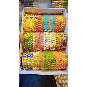 Mới nhất Bộ sưu tập chất lượng cao đồ trang sức nhân tạo cổ điển churiyan <span class=keywords><strong>Bangles</strong></span> Bộ Bán buôn giá cả cạnh tranh Wedding Wear Ladies - Product Image 1