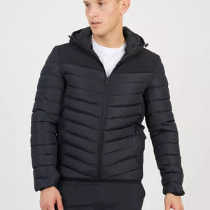Chaqueta acolchada con capucha de concha blanda acolchada con logotipo personalizado al por mayor, chaquetas ligeras a prueba de viento cálidas de invierno con burbujas para hombre con bolsillos - Product Image 1