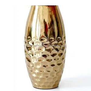 Florero de mesa de Metal medio martillado dorado moderno de estilo de vida ambiental florero decorativo de alta calidad para el hogar para sala de estar - Product Image 1