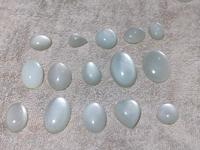 Pierre de lune blanche africaine naturelle, cabochon taillé en triangle, pour la fabrication de bijoux, vente en gros, calibrée