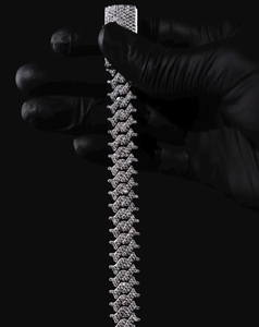 Pulsera de Eslabones Cubanos de Plata de Ley 925 con Diamantes de Moissanita Redondos VVS, para Uso Diario y Fiestas, Unisex - Product Image 4