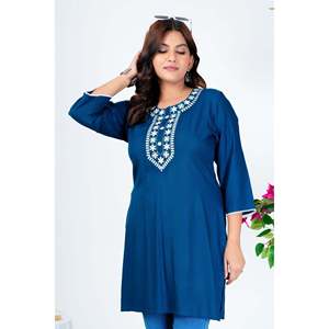 Kurti Azul Marino Bordado para Mujer con Mangas 3/4, Elegante, Casual y para Oficina, Hecho de Tela Popelina Transpirable - Product Image 5