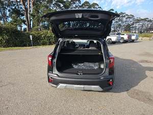 รถยนต์มือสอง Kia Seltos LX FWD ปี 2026 สีดำ สภาพดีเยี่ยม พร้อมหลังคาซันรูฟ สตาร์ทเครื่องยนต์จากระยะไกล เกียร์อัตโนมัติ ล้อแม็กซ์ ระบบนำทาง - Product Image 4