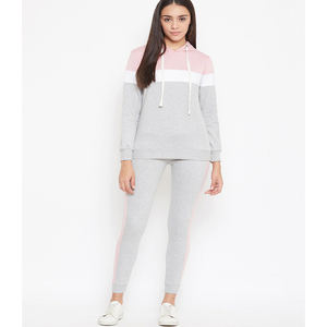 ชุดวอร์มผู้หญิงสองชิ้นผ้าฟลีซผสมโพลีเอสเตอร์/คอตตอน พิมพ์โลโก้ตามสั่ง ระบายอากาศได้ดี เป็นมิตรกับสิ่งแวดล้อม เหมาะสำหรับฤดูใบไม้ร่วงและฤดูหนาว พร้อมฮู้ด - Product Image 1