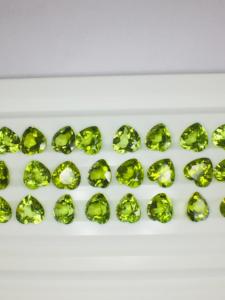 อัญมณีทรงหัวใจเพอริโดทธรรมชาติคุณภาพ AAA พร้อมความมันวาวและสีสวยผลิตและขัดเงาได้อย่างสมบูรณ์แบบในราคาถูก - Product Image 4