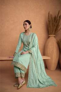 EL ÚLTIMO DISEÑADOR SECUENCIA DE BORDADO DE SECUENCIA DE TRABAJO KURTI SET - Product Image 4