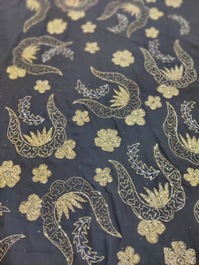 Tela Africana Negra con Bordado de Cuentas, Diseño Hecho a Mano con Perlas y Lentejuelas para Vestido de Noche y Fiesta - Product Image 4