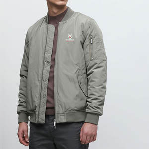 Blouson d'aviateur d'hiver à doublure en satin élégant avec col montant et design à pression - Product Image 4