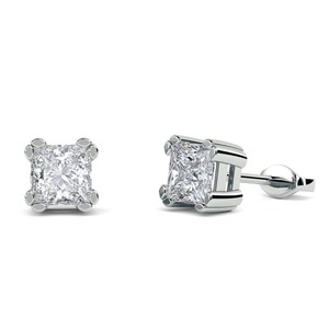 Boucles d'oreilles clous en diamant rond serti clos, 0,30 ct, diamant de laboratoire en platine, pour soirée - Product Image 1
