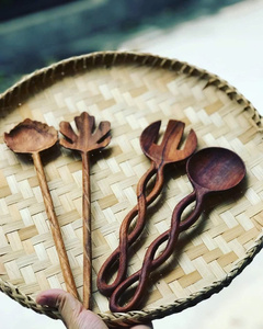 Cuillère en bois durable avec design ergonomique idéale pour la cuisson en remuant et les grossistes en fournitures de cuisine - Product Image 2