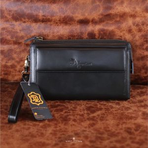 Pochette en cuir de vache indonésienne de qualité supérieure fabriquée à la main longue fermeture éclair sac à main avec dragonne et intérieur spacieux - Product Image 1