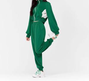 Chándal Ligero con Cremallera para Mujer en Tallas Personalizadas, el Mejor Material con Capucha, Tinte Liso para la Temporada de Invierno - Product Image 3