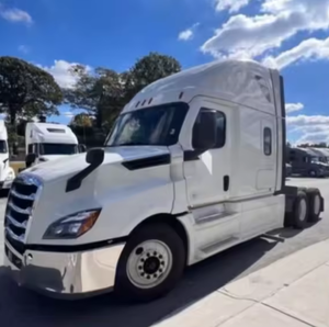 Freightliner Cascadia 126 2021, Buen Kilometraje, Grado Industrial, Garantía de 3 Años, Origen California, Disponible para Envío Mundial - Product Image 1