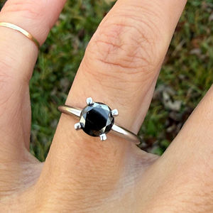 Anillo de Compromiso Apilable de Diamante Negro Natural de 1 Quilate de Alta Calidad en Oro de 14k, Joyería Fina Personalizada, Anillos de Boda - Product Image 1