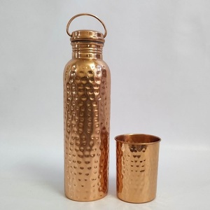Botella de Agua de Cobre Hecha a Mano con Estilo, Diseño Único, Botella de Agua de Cobre de Alta Calidad para Uso en el Hogar y Viajes - Product Image 6
