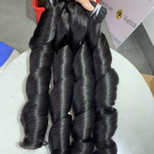 Cheveux humains vietnamiens Remy super double tirés, texture rebondissante avec dentelle HD, style bouclé, prix de gros auprès d'un fournisseur vietnamien - Product Image 1