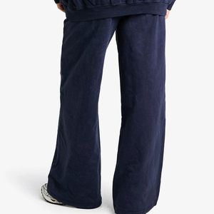 Chándal de tela suave a precio económico para compradores al por mayor con cierre de cremallera y diseño elegante de alta calidad / Puños y dobladillo acanalados con diseño elegante - Product Image 6