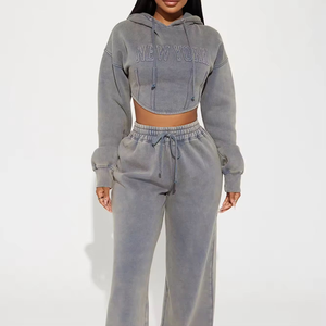 Parche bordado desgastado lavado ácido estampado de invierno 100% algodón pantalones de chándal acampanados y conjuntos de Sudadera con capucha recortada - Product Image 2