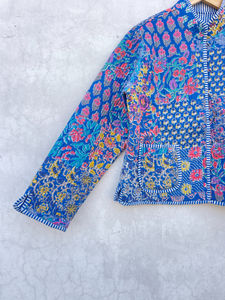 Chaqueta Bomber Acolchada de Algodón con Patchwork Hecha a Mano en India, Estilo Vintage Color Durazno, Nueva Chaqueta Boho Reversible para Mujer, Otoño, Invierno, Verano - Product Image 3