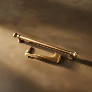 Juego de Manijas Clásicas de Latón para Puertas de Baño y Cocina con Diseño Moderno y Construcción Duradera - Product Image 1