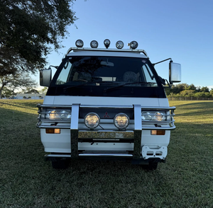 LISTO PARA CONDUCIR - USADO, VOLANTE A LA IZQUIERDA |   Volante a la derecha |   Volkswagen Tipo 2 Microbus de 1975, Conversión de 23 Ventanas - Product Image 1