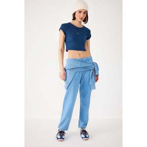 Camiseta Deportiva Urbana para Mujer, 100% Algodón, Transpirable, de Alta Calidad, con Estampado de Piedras, Corte Holgado, Tallas XS y XXS para Verano - Product Image 3