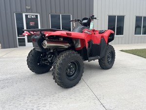 Quad industriel Suzuki KingQuad 750AXi 2025, 722 cm³, 4 temps, refroidissement liquide, monocylindre DOHC, avec injection de carburant, CVT automatique - Product Image 5