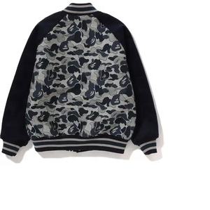 Veste universitaire OEM de qualité supérieure, unisexe, épaisse, bomber d'hiver, vente en gros, style baseball classique, style universitaire, design personnalisé, streetwear robuste - Product Image 3