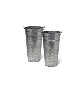 Cubo de maceta galvanizado rústico para hierbas suculentas o arreglos florales en un interior de estilo de granja - Product Image 5