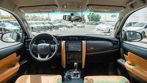 Nuevo/USADO Toyota Fortuner 2022, Cámara Trasera 360, Capacidad de Carga 31-40T, Emisión Diésel/GAS, Automático - Product Image 4