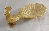 Sculpture moderne d'oiseau de paon d'or Design Art déco Animal sculpté artisanal en aluminium pour la décoration intérieure pour le salon salle à manger