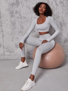 Ensemble de yoga sans couture pour femmes, vêtements de fitness hautement élastiques, soutien-gorge de sport et leggings respirants, ensemble de vêtements de sport pour la salle de sport - Product Image 4