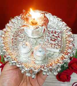 ถาดเสิร์ฟโลหะโบราณ ทำด้วยมือ คุณภาพสูง น้ำหนักเบา รูปทรงวงรี ดีไซน์สวยงาม ใช้เป็นที่เก็บของบนโต๊ะ จัดระเบียบบ้าน - Product Image 4