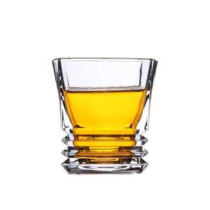 Offre Spéciale Usine En Gros Écologique Léger Verre Borosilicate Rayures Sprint Verre À Vin Tasse Style Européen 50-500ml - Product Image 3