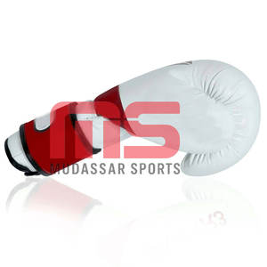 Guantes Profesionales Avanzados de MMA con Cuero Vacuno Dorado y Espuma de Doble Capa para Mayor Seguridad en las Manos Durante el Entrenamiento de Boxeo - Product Image 6