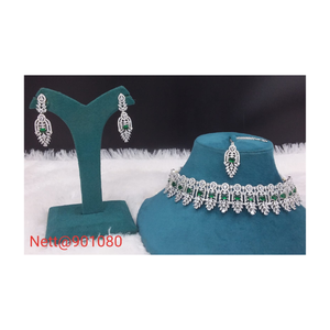 ผู้ค้าส่งอินเดียมีชุดสร้อยคอและต่างหูเพชรแบบอเมริกันที่สวยงามสำหรับผู้หญิงมีจำนวนมาก - Product Image 1