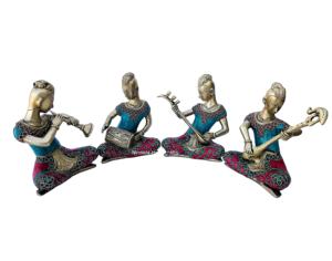 Ensemble musical artisanal en laiton avec pierres de corail, figurine décorative de musicien en laiton, style antique, pour la maison, le bureau ou la table. - Product Image 1